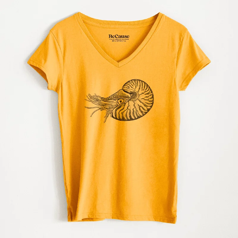 ladies' boyfriend-style shirt -Palau Nautilus - Nautilus belauensis - Women's 100% Recycled V-neck