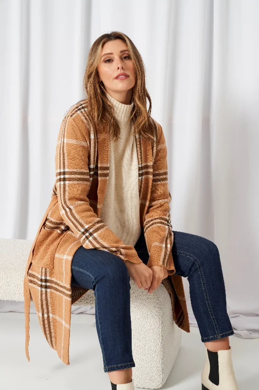 women's relaxed boyfriend blazer -Betty Basics Hampshire Cardigan Beige Plaid