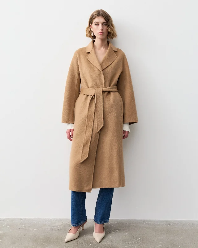 winter-ready women's parka -THE CURATED CLASSIC COAT - CAMEL